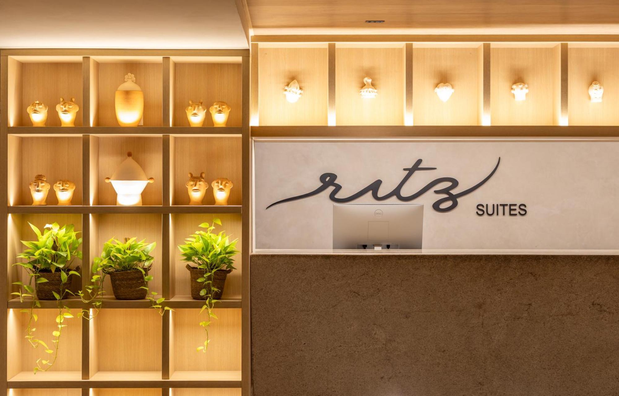 Ritz Suites Grand Hotel Boutique Масейо Екстер'єр фото